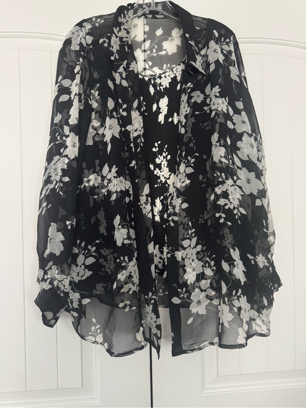 Liz Claiborne Two pieces Black and White Floral Sheer Blouse